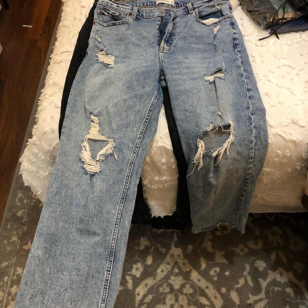 Distress high rise jeans